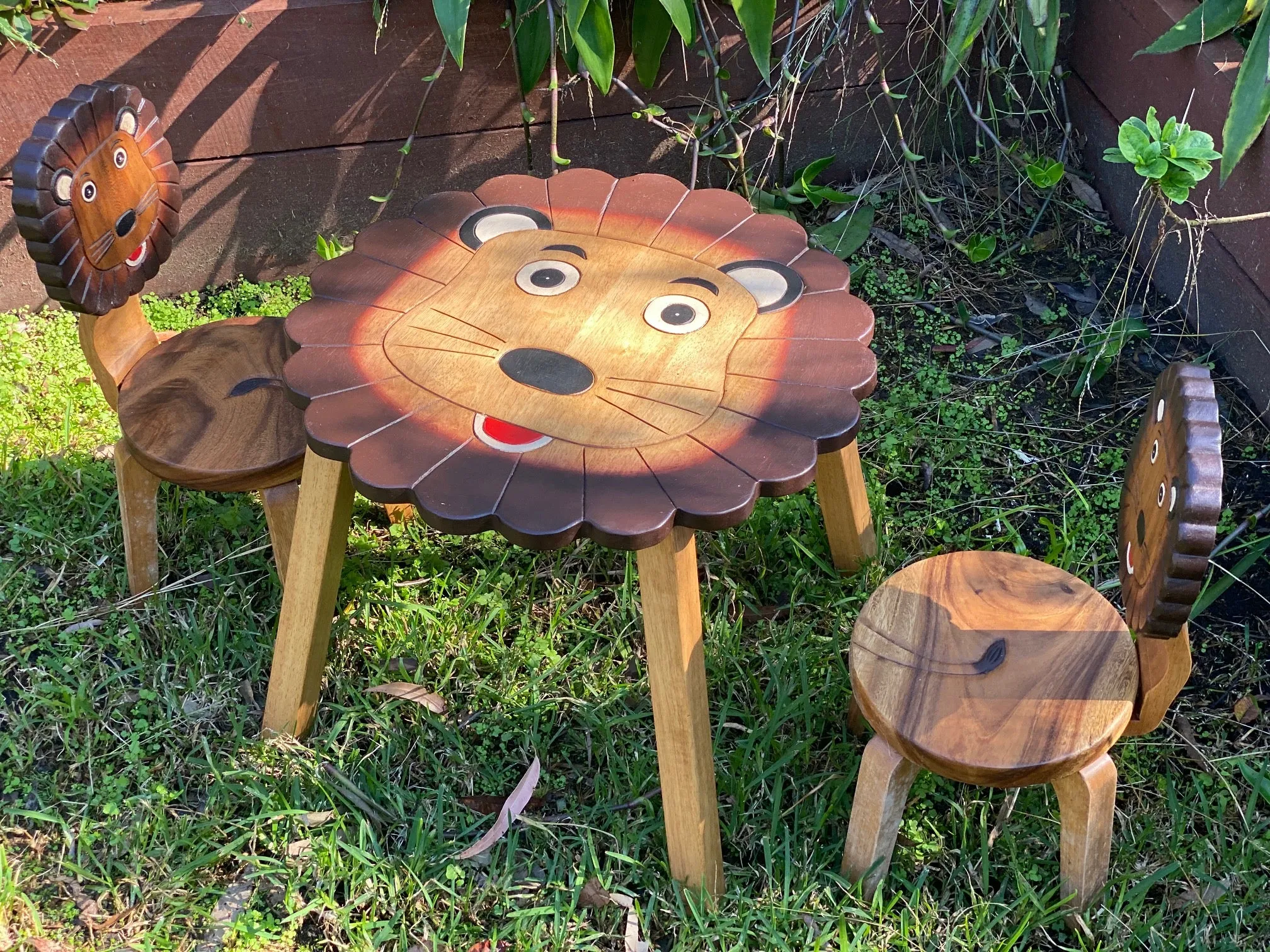 Kids Wooden Table   2 Chairs Set Lion Design Carved Timber Children Furniture