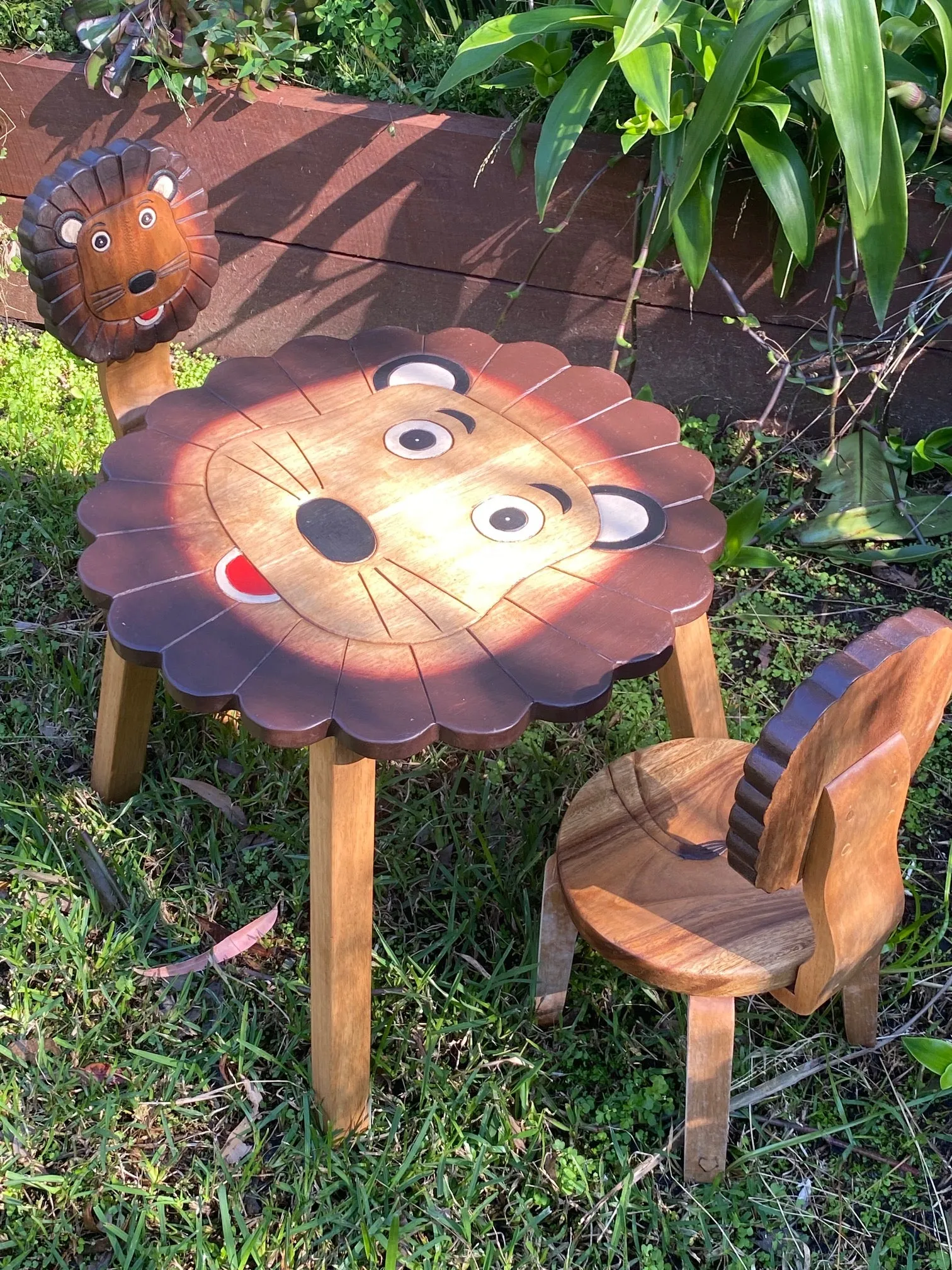 Kids Wooden Table   2 Chairs Set Lion Design Carved Timber Children Furniture