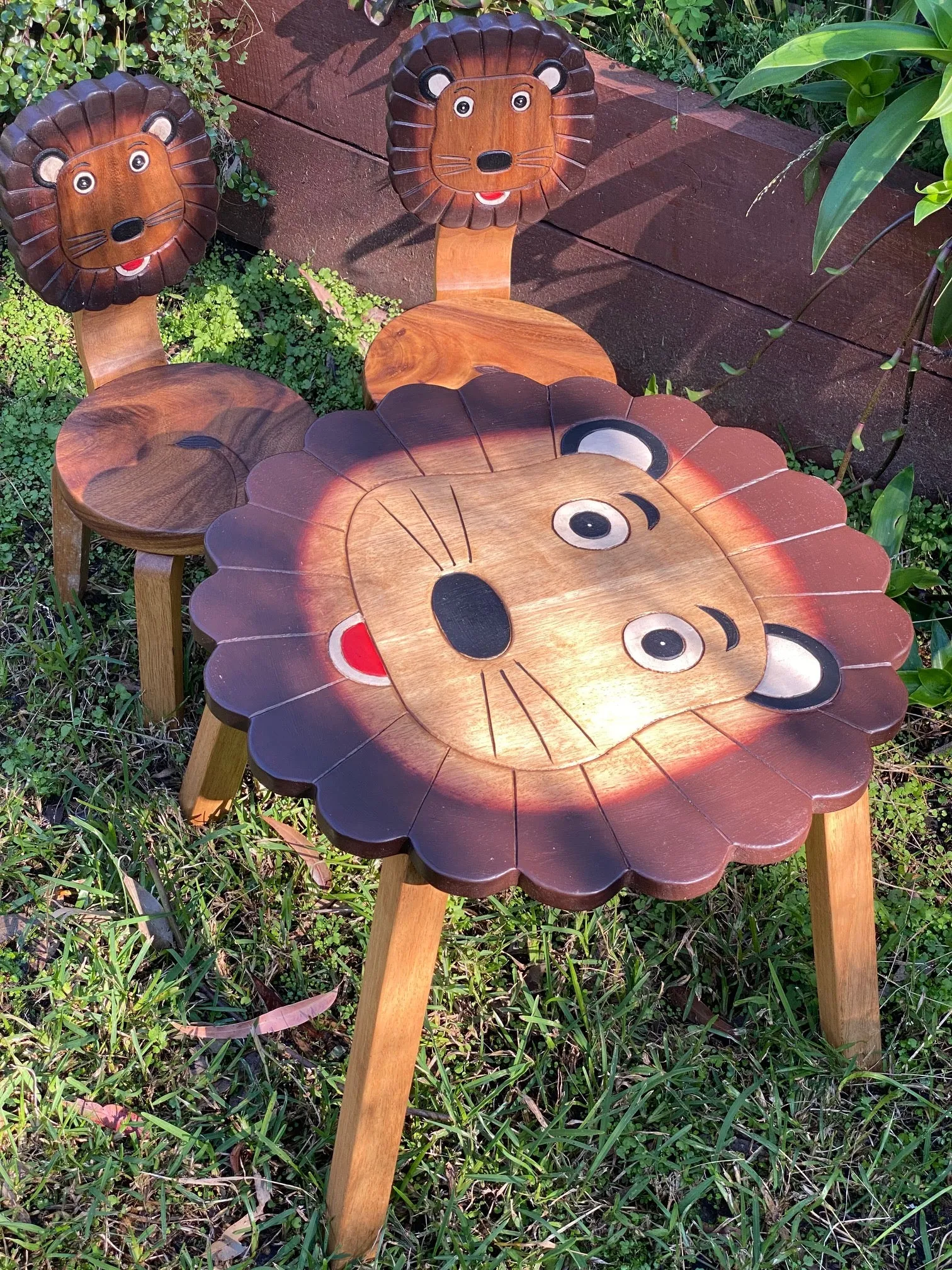 Kids Wooden Table   2 Chairs Set Lion Design Carved Timber Children Furniture