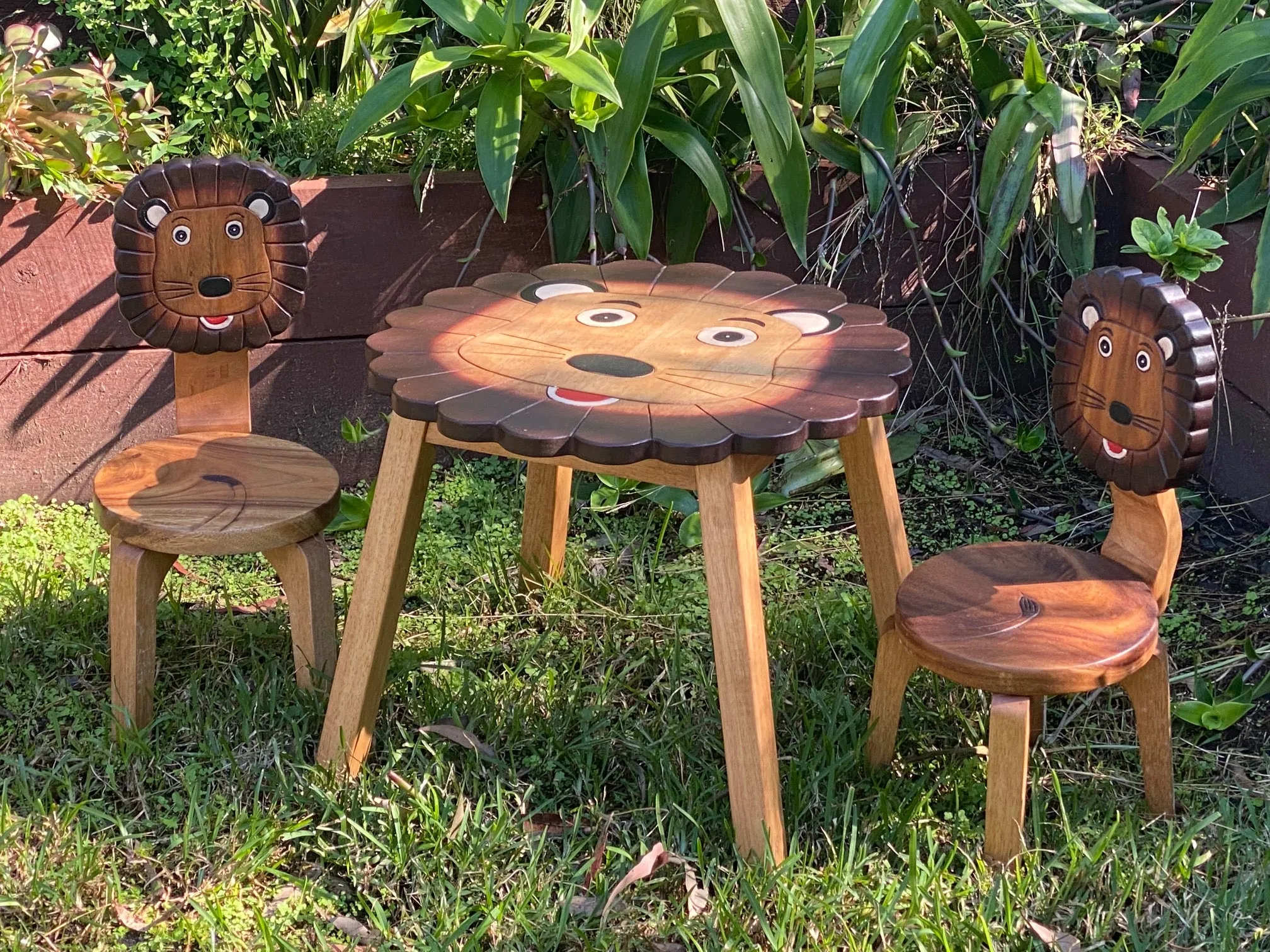 Kids Wooden Table   2 Chairs Set Lion Design Carved Timber Children Furniture