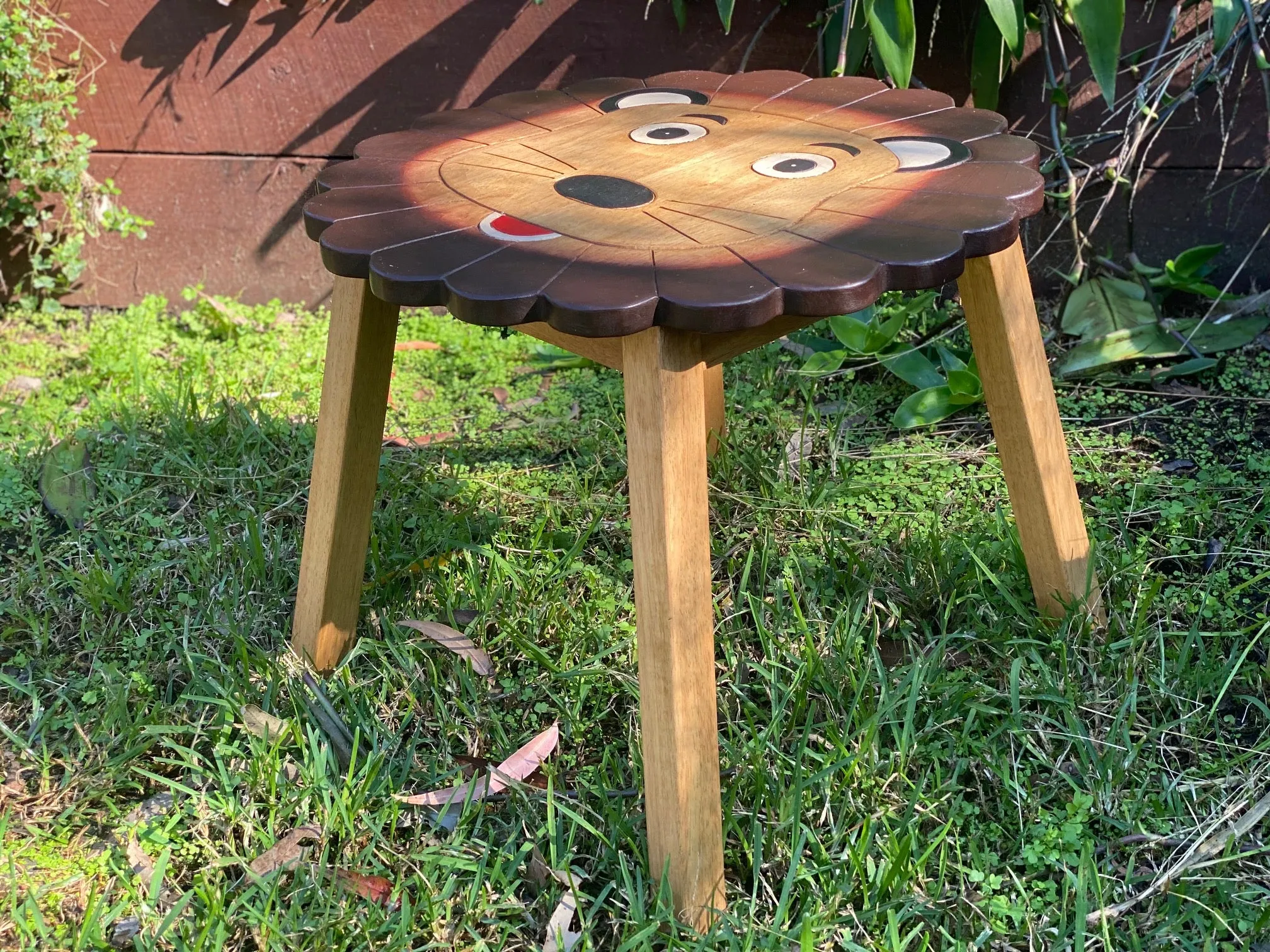 Kids Wooden Table   2 Chairs Set Lion Design Carved Timber Children Furniture