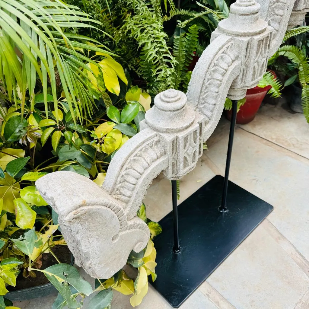 Long Arch Vintage Stone Bracket : 1