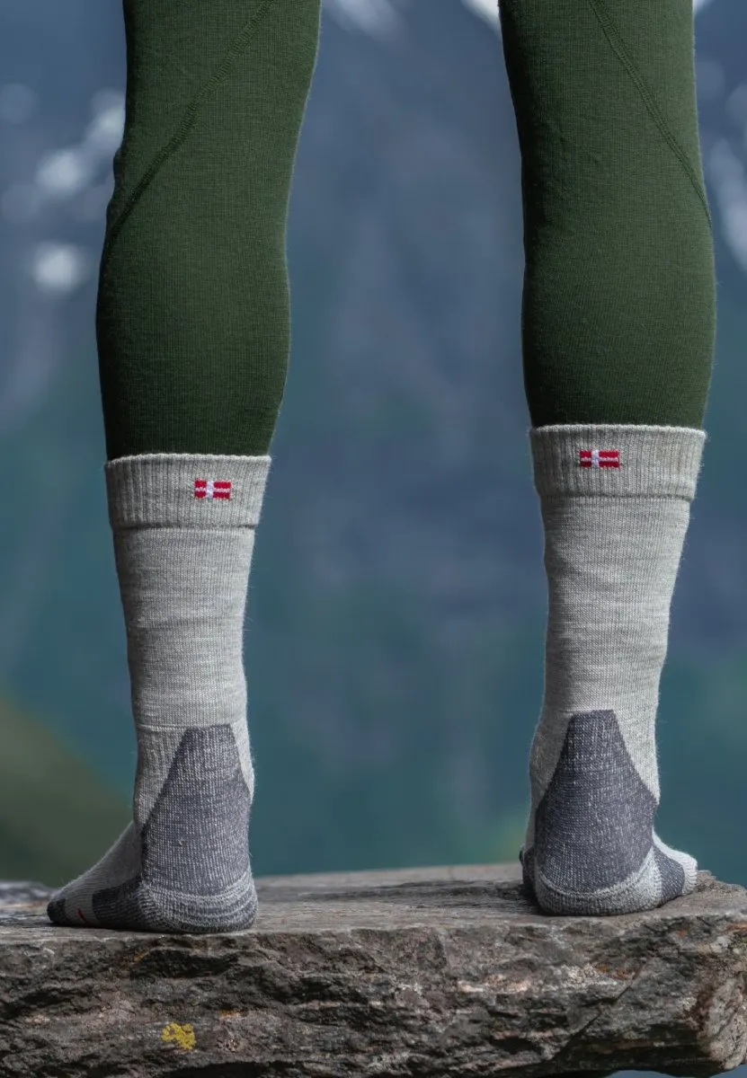 MERINO WOOL HIKING SOCKS