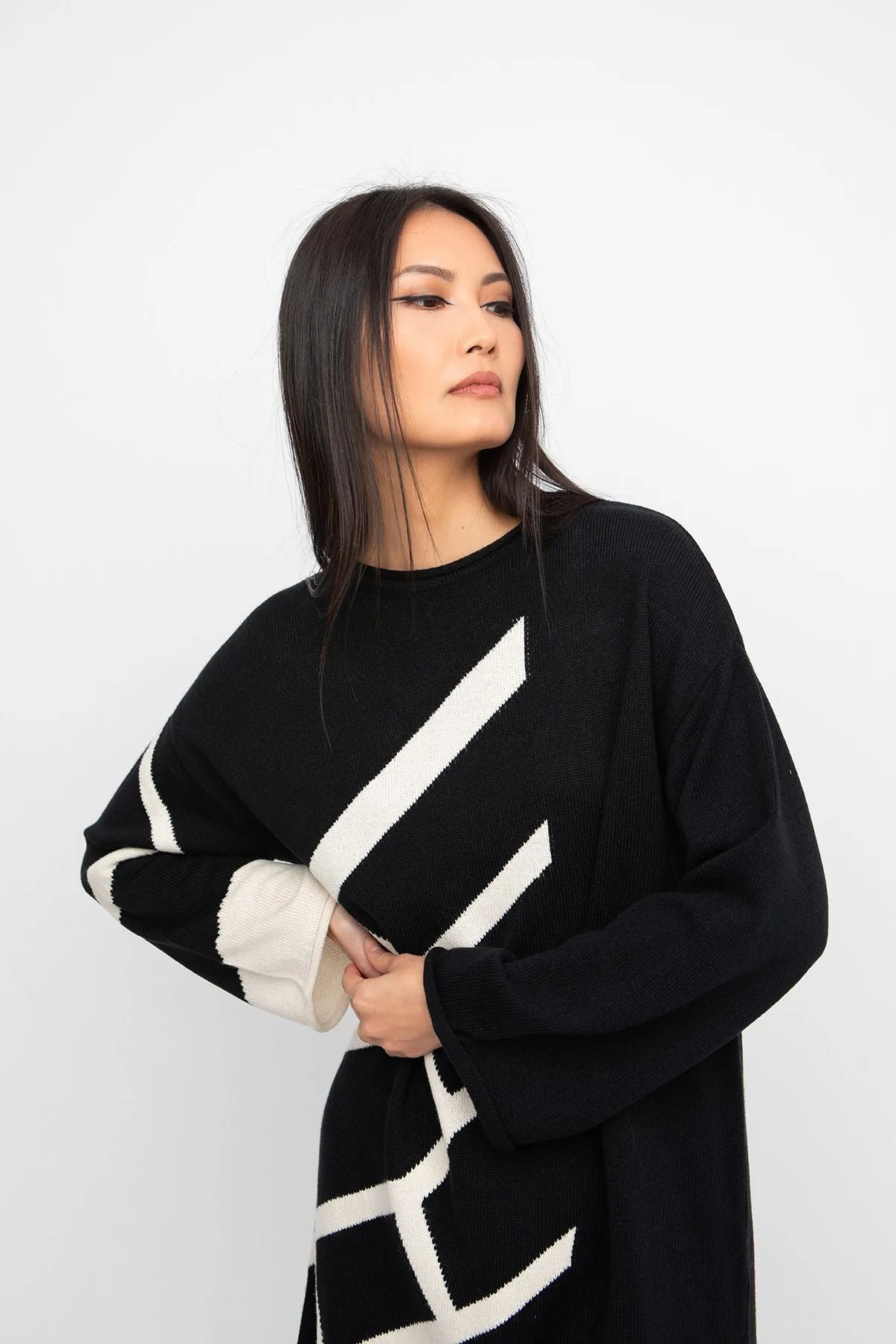 Ozai N Ku Black/White Knitted Dress