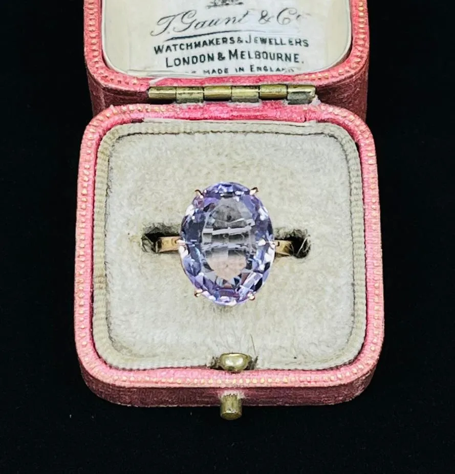 Vintage 1950s Oval Amethyst Ring